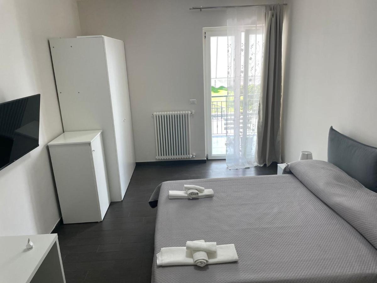 Villa Marisa Resort Castellammare di Stabia Buitenkant foto